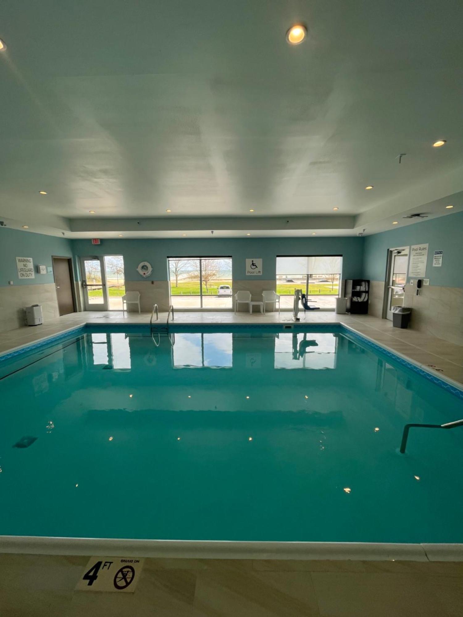 Holiday Inn Express & Suites Oscoda By Ihg ภายนอก รูปภาพ