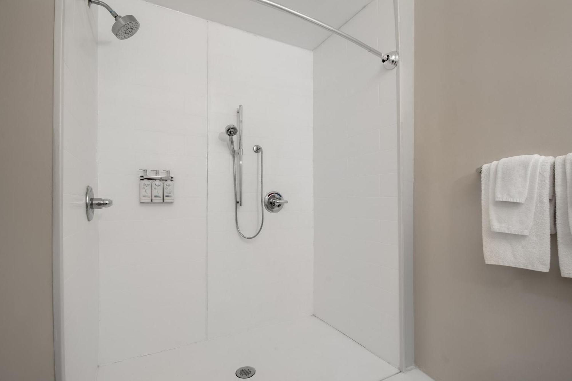 Holiday Inn Express & Suites Oscoda By Ihg ภายนอก รูปภาพ