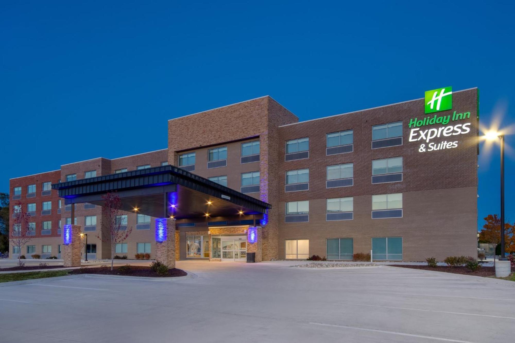 Holiday Inn Express & Suites Oscoda By Ihg ภายนอก รูปภาพ
