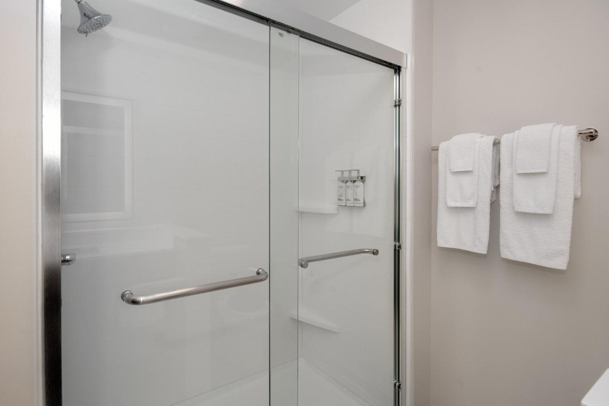 Holiday Inn Express & Suites Oscoda By Ihg ภายนอก รูปภาพ
